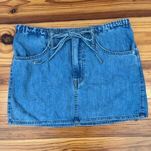 EUC Zara Blue Denim Mini Skirt with pockets and drawstring size Small